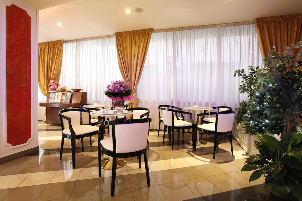 Boutique Hotel Puccini 몬테카티니테르메 외부 사진