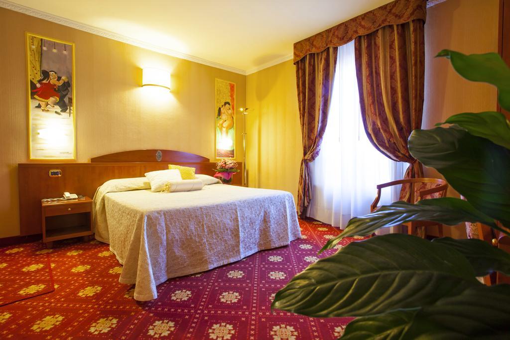 Boutique Hotel Puccini 몬테카티니테르메 외부 사진