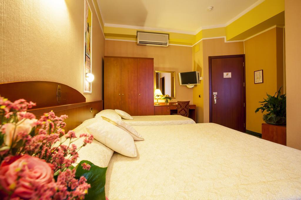 Boutique Hotel Puccini 몬테카티니테르메 외부 사진