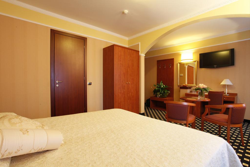 Boutique Hotel Puccini 몬테카티니테르메 외부 사진