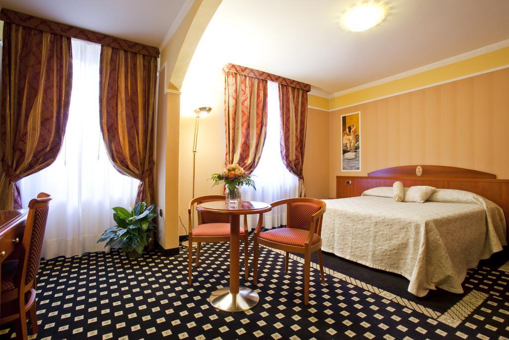 Boutique Hotel Puccini 몬테카티니테르메 외부 사진
